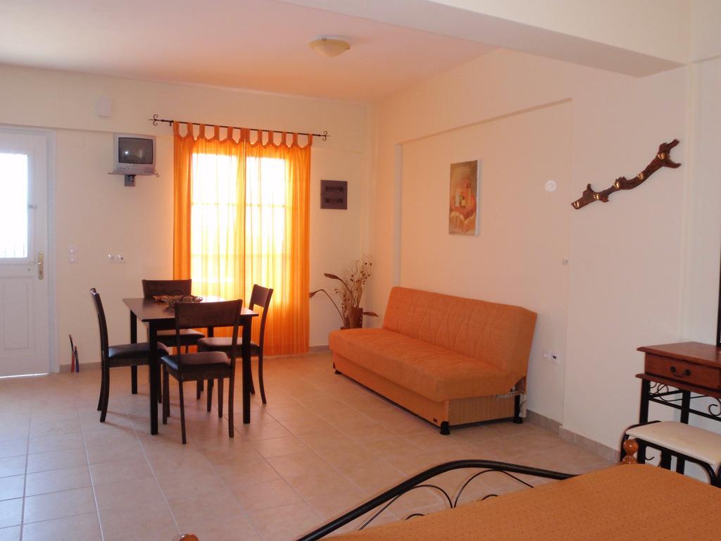 Afroksilia Apartment Katouna Exterior photo