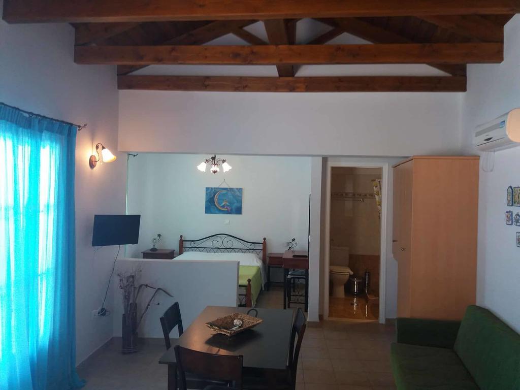 Afroksilia Apartment Katouna Exterior photo